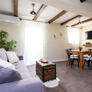 https://villa-fe-malinska.primorje-gorskikotar.com